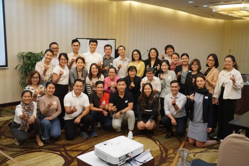 Circo-Track-2-HCMC-3
